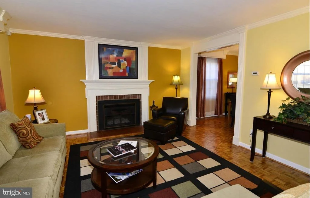 Photo of 4905 BRISTOW DRIVE