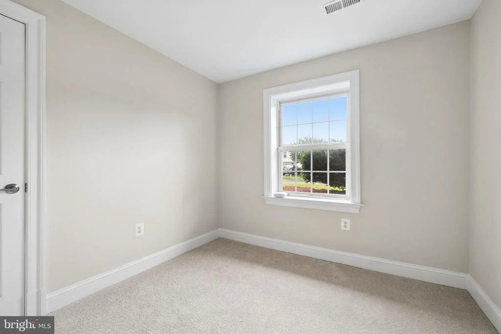 Photo of 5842 RIVERSIDE DRIVE