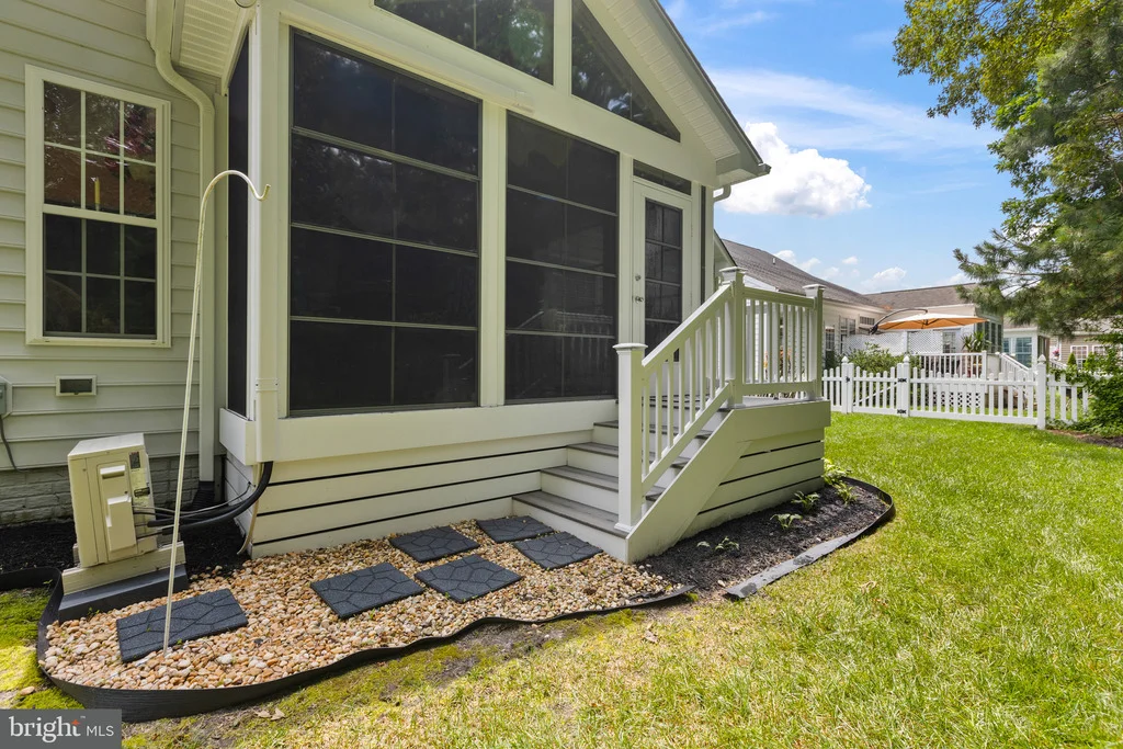 Photo of 32618 SEAVIEW LOOP