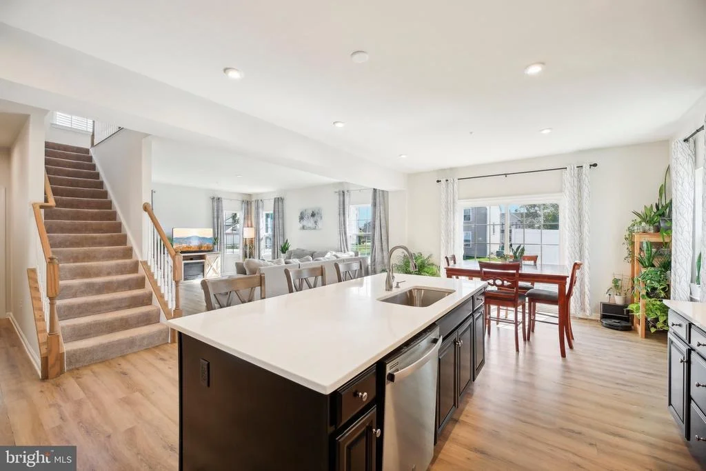 Photo of 231 PICKETT STREET