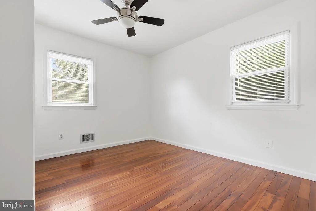 Photo of 1511 CREST ROAD