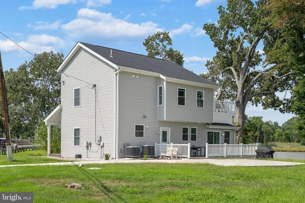 Photo of 456 DEALE ROAD