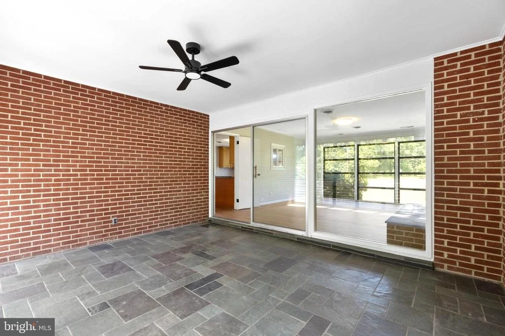 Photo of 18015 MUNCASTER ROAD