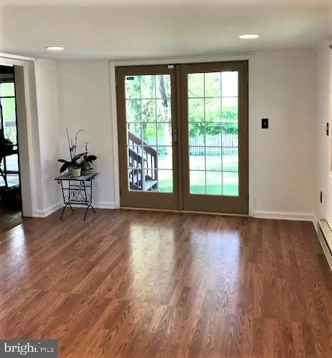 Photo of 2925 CRAIGLAWN ROAD