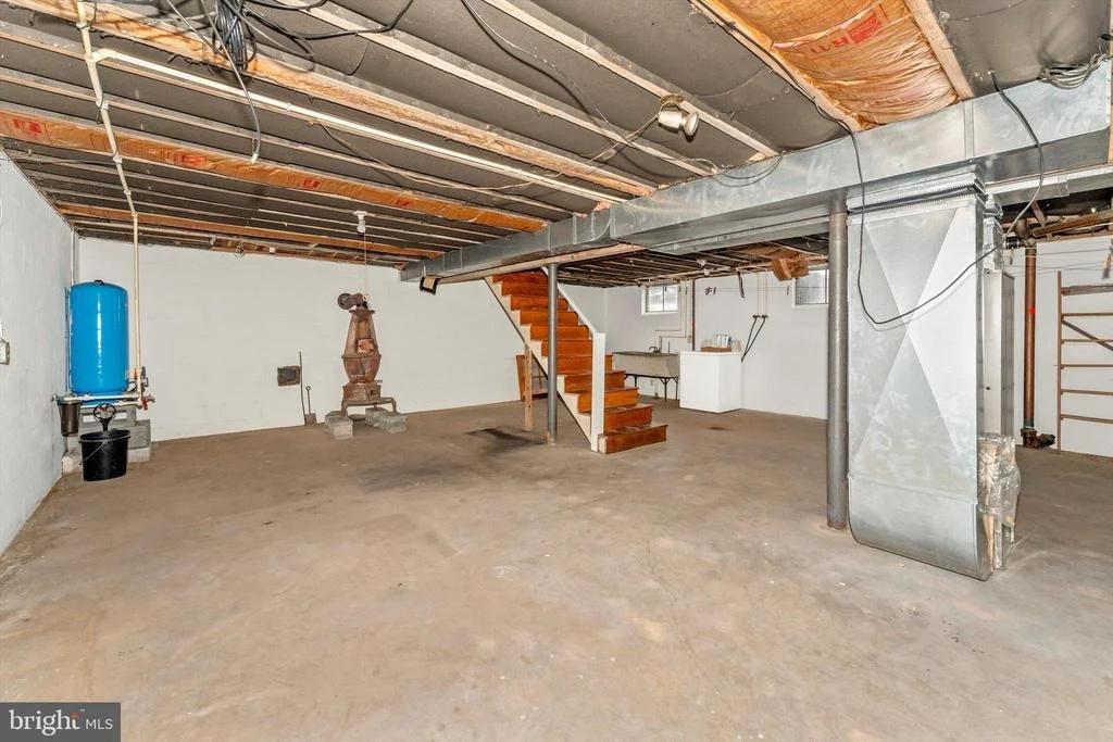 Photo of 6438 BROAD RUN ROAD