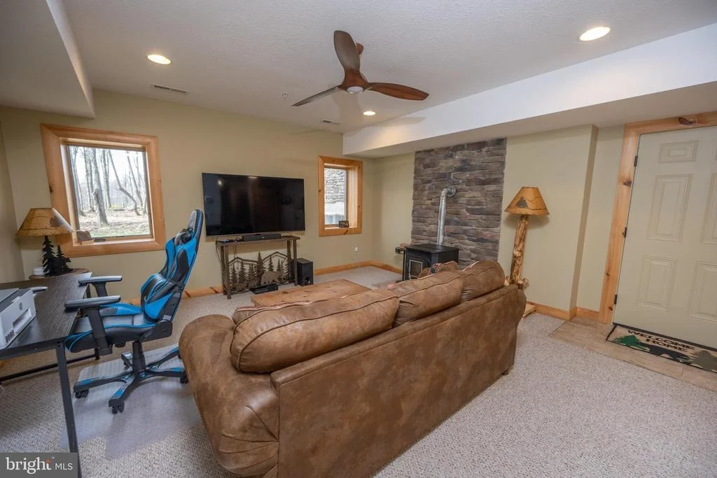 Photo of 276 SUNDANCE WAY