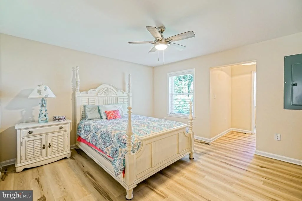 Photo of 24 ARNELL ROAD