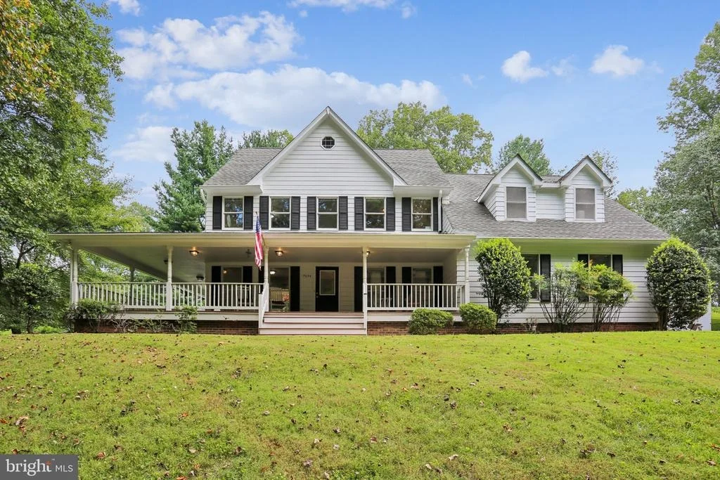 Photo of 17034 BARN RIDGE DRIVE