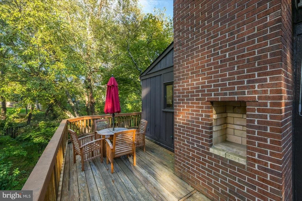 Photo of 6952 DUNCRAIG COURT