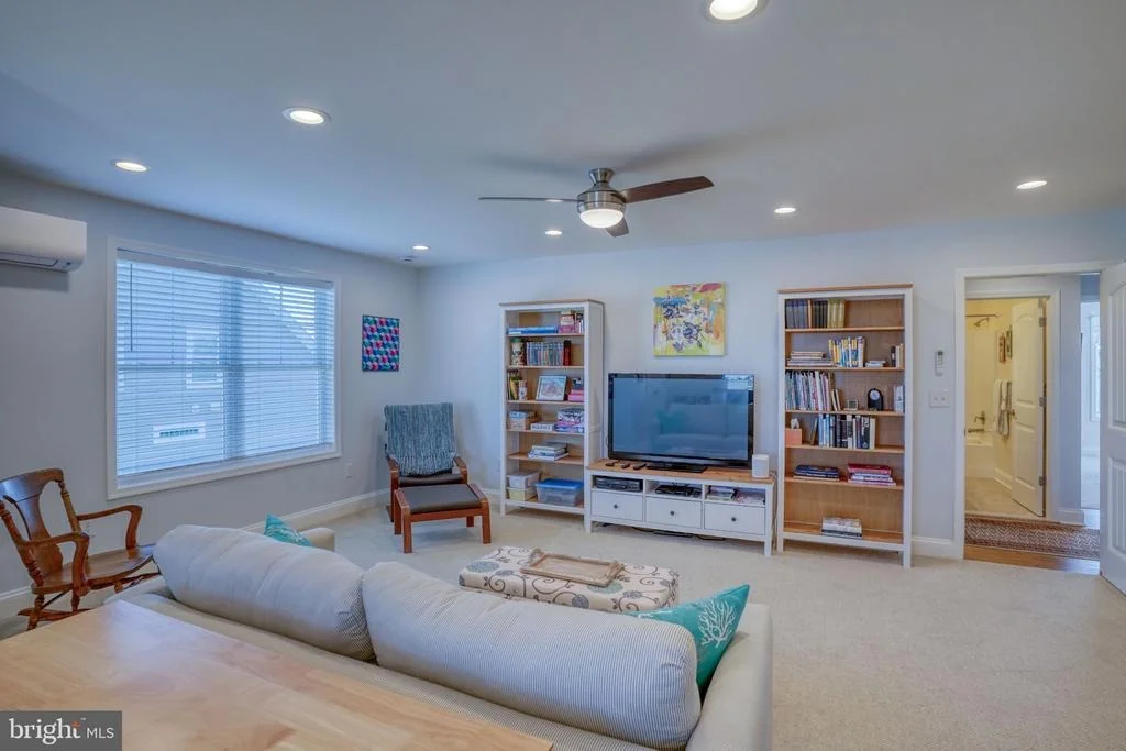 Photo of 16426 BUCK DRIVE