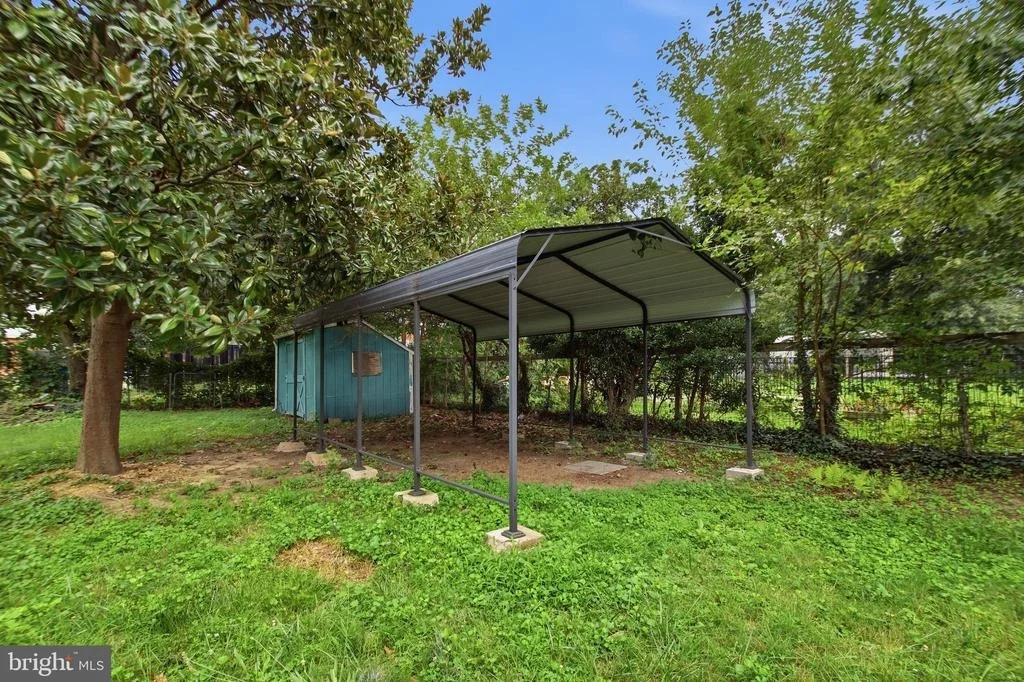 Photo of 6405 INWOOD DRIVE