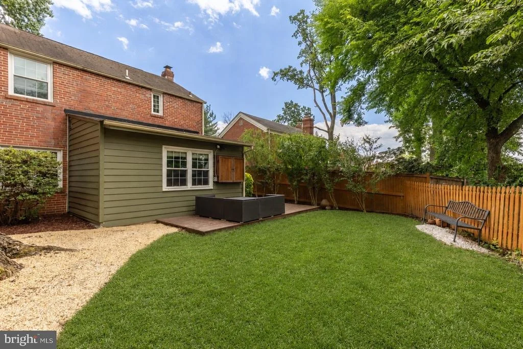 Photo of 1607 BALLARD STREET