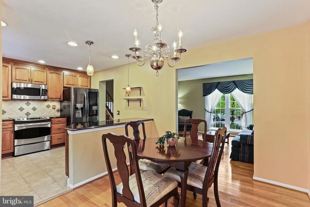 Photo of 10000 MADRONAWOOD DRIVE