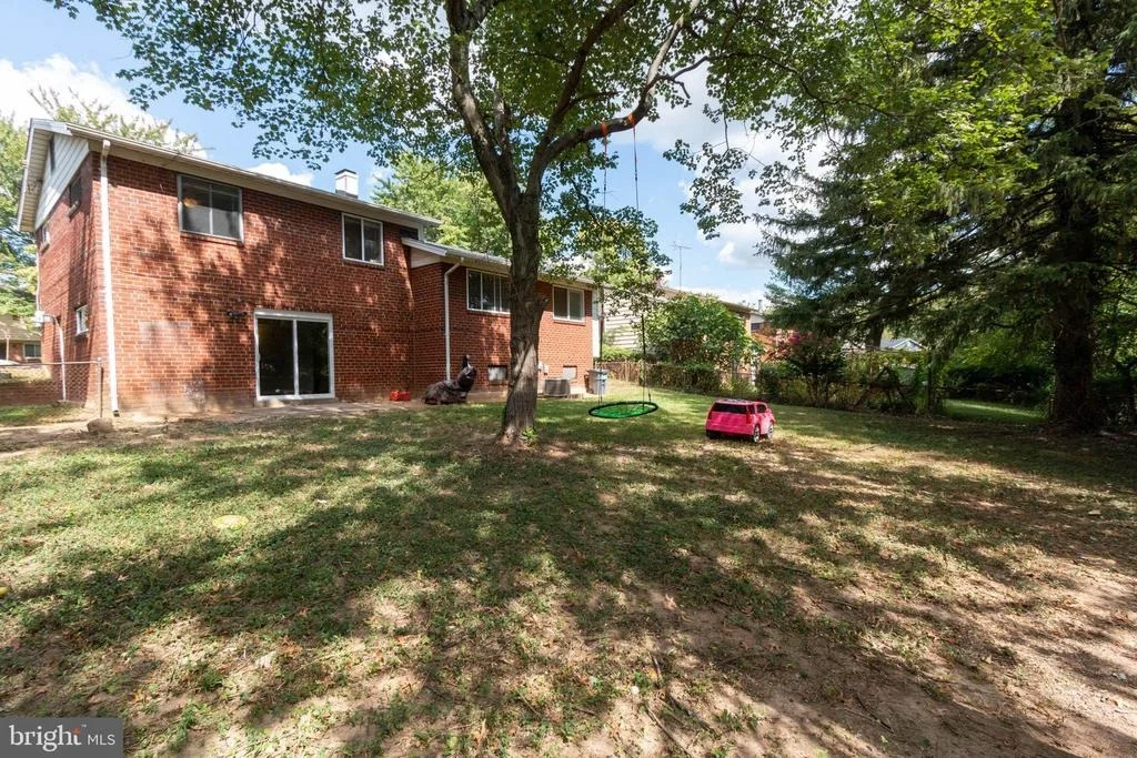 Photo of 413 TORRINGTON PLACE
