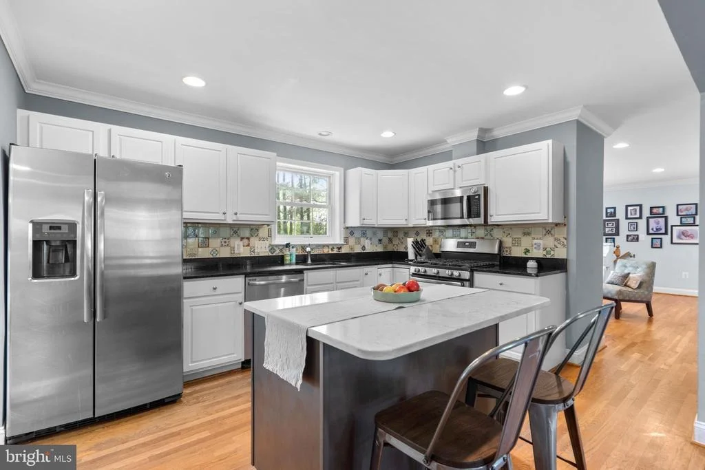 Photo of 4117 QUEEN MARY DRIVE