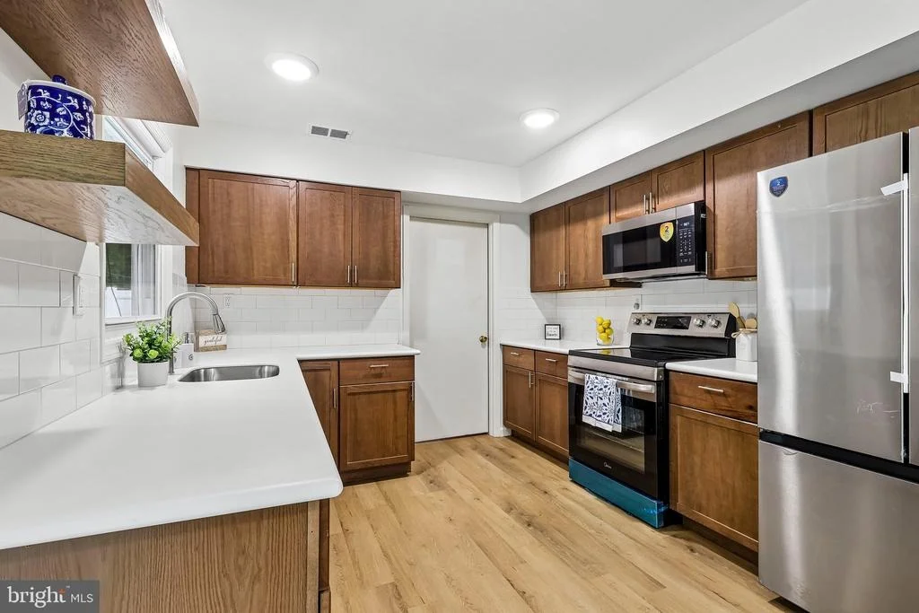 Photo of 86 E RIVER DRIVE