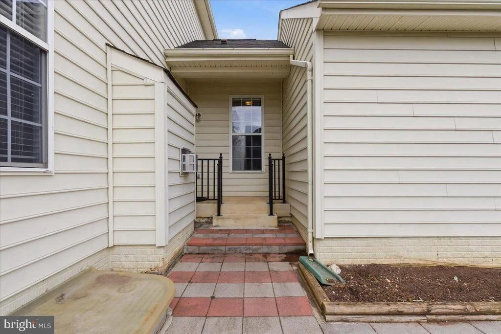 Photo of 17037 LOFTRIDGE LANE