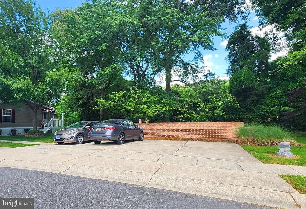 Photo of 8021 FAIR BREEZE DRIVE