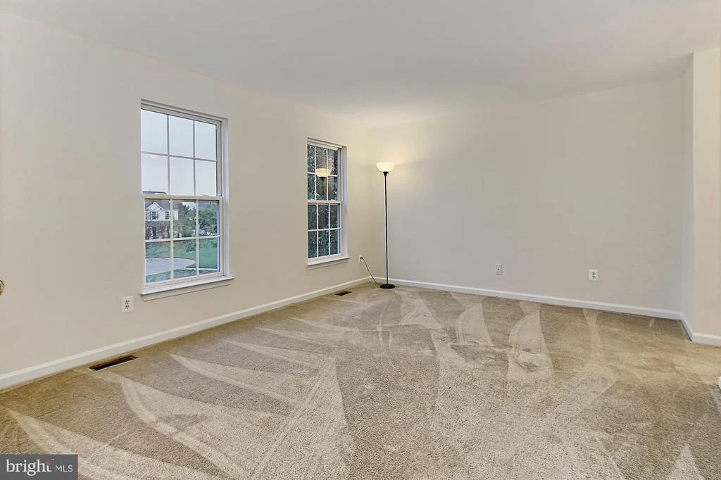 Photo of 6715 SELBOURNE LANE
