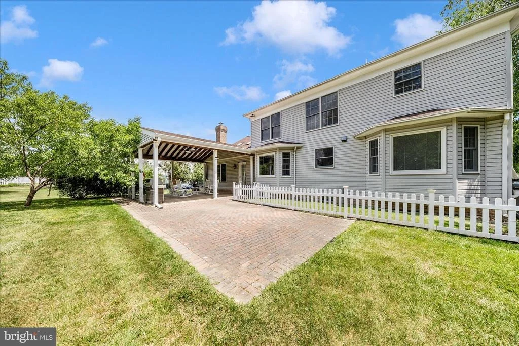 Photo of 6104 EDMONT DRIVE