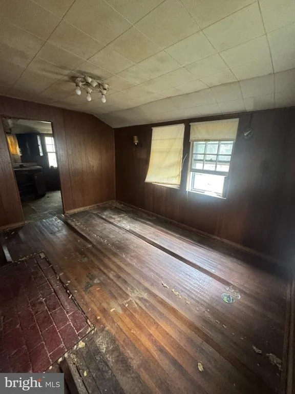 Photo of 64 WALNUT STREET