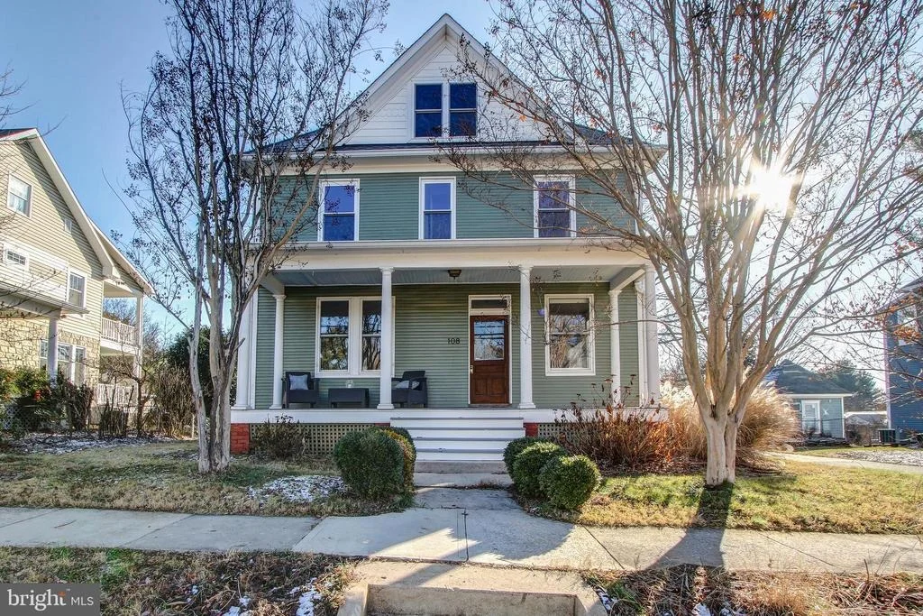 Photo of 108 BROAD STREET