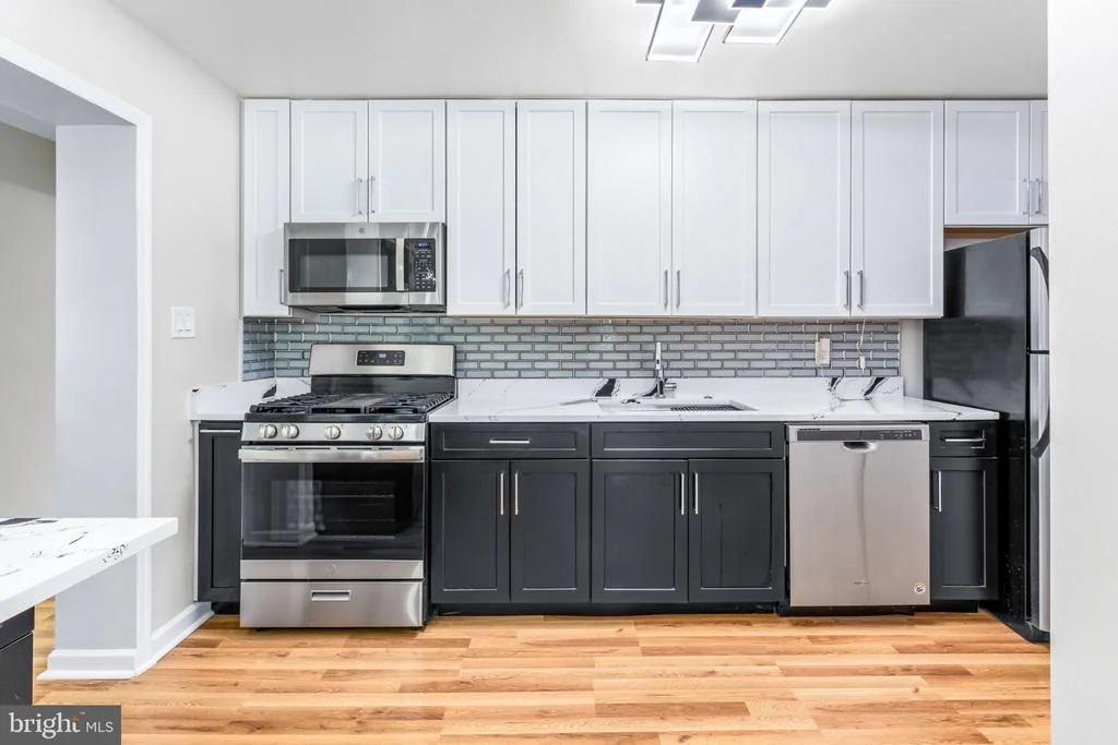 Photo of 6015 FOREST ROAD