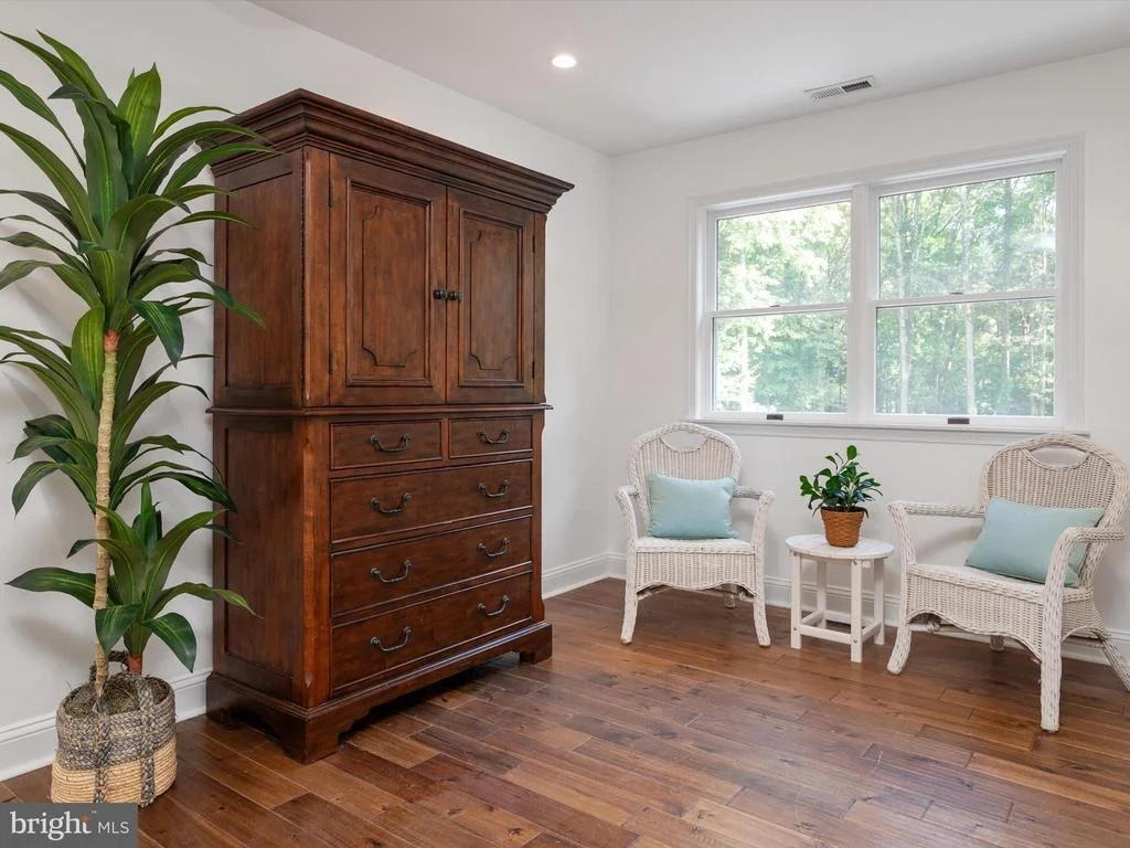 Photo of 6439 MEADOWLARK DRIVE
