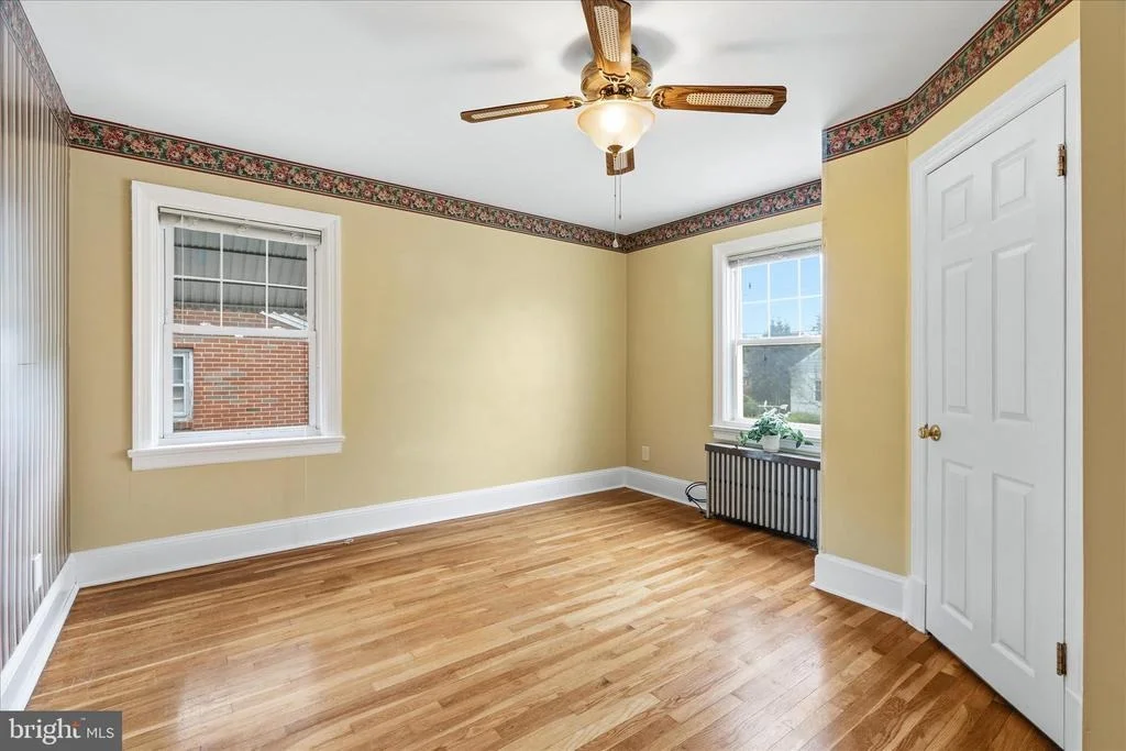Photo of 6 E 13TH STREET