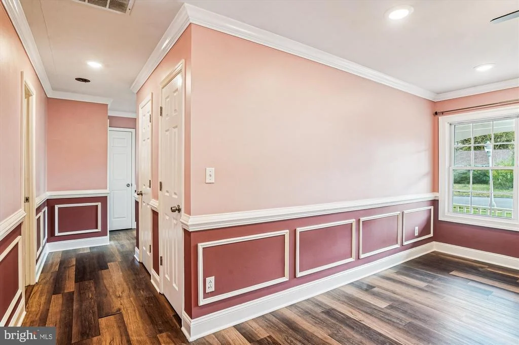 Photo of 417 WHITE OAK PLACE