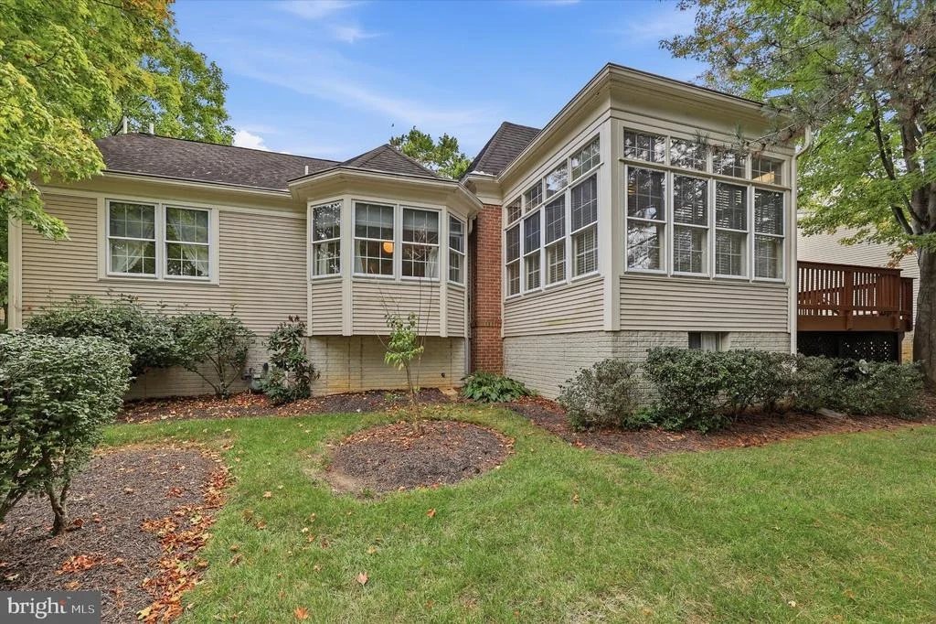 Photo of 2429 BEAR DEN ROAD