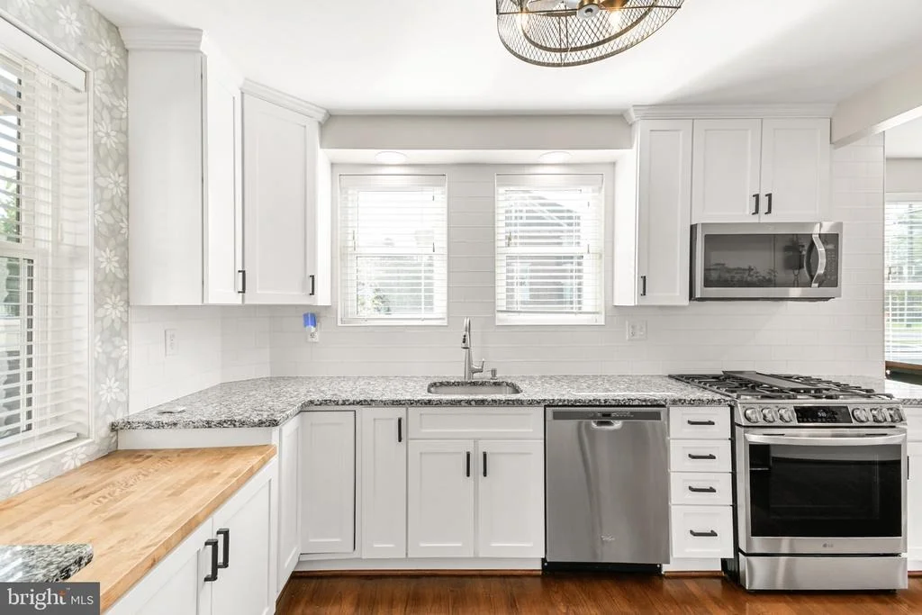 Photo of 1101 ROSEMONT AVENUE
