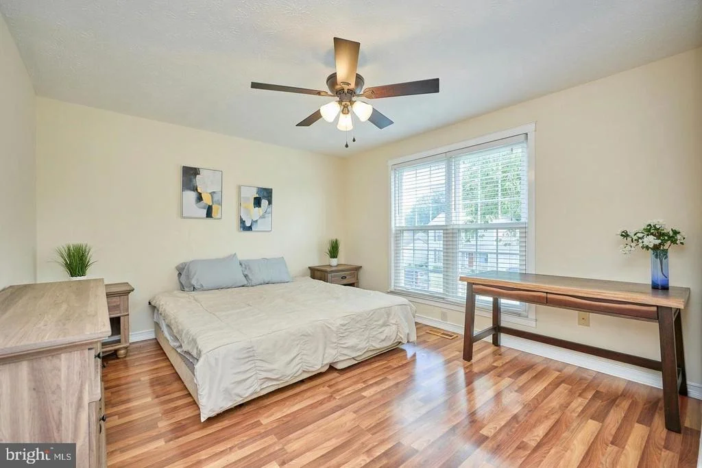 Photo of 806 RUST DRIVE NE