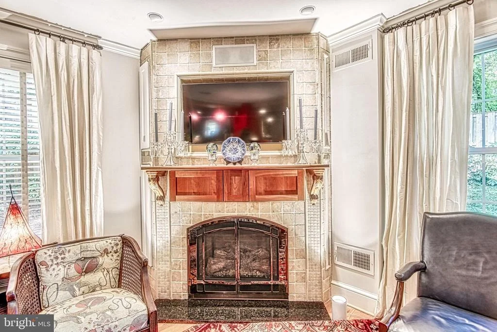 Photo of 907 JUNIPER PLACE