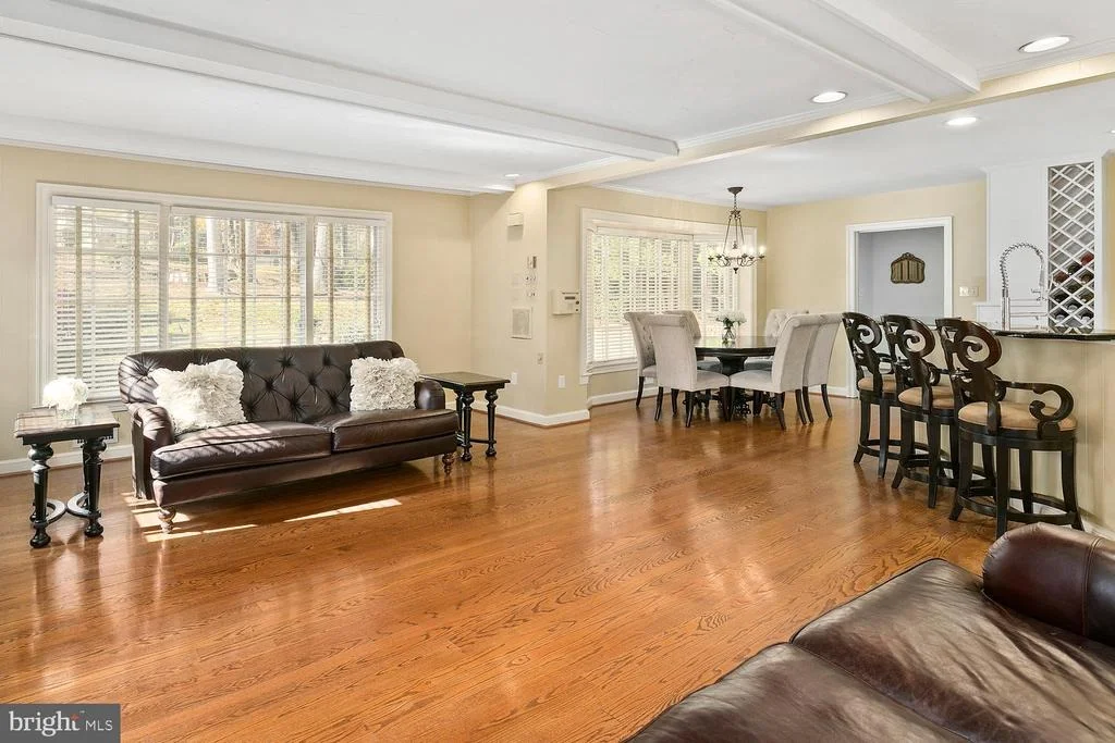 Photo of 1613 FOREST LANE