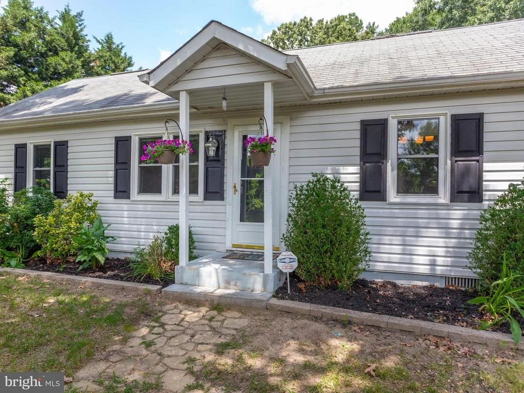 Photo of 1605 PARRAN ROAD
