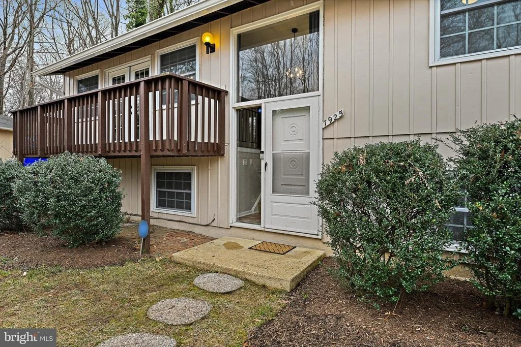 Photo of 7925 ORANGE PLANK ROAD
