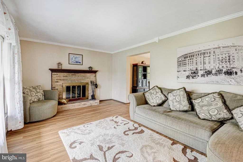 Photo of 8 RISA COURT