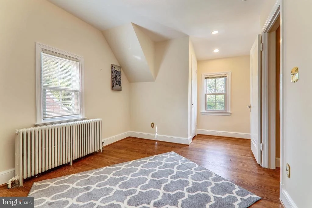 Photo of 8605 SPRINGVALE ROAD