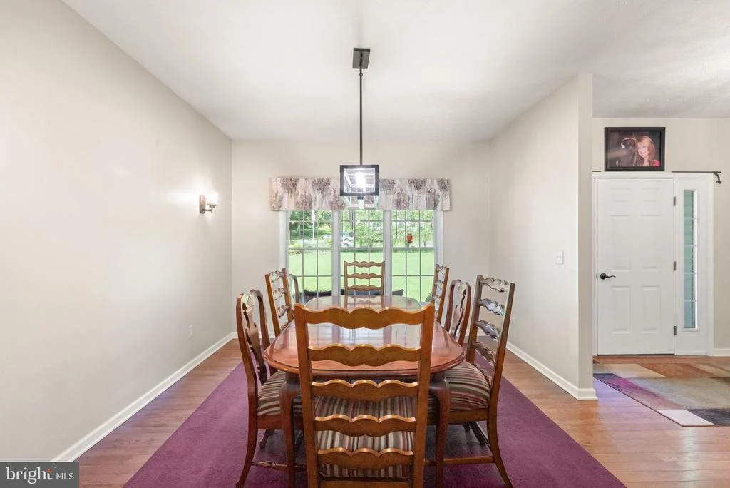 Photo of 32 HAMILTON