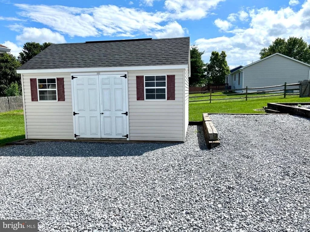 Photo of 15932 HIBISCUS DRIVE