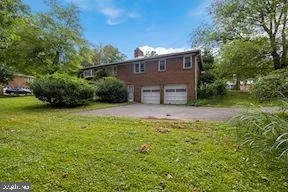 Photo of 321 SOUTHWEST DRIVE