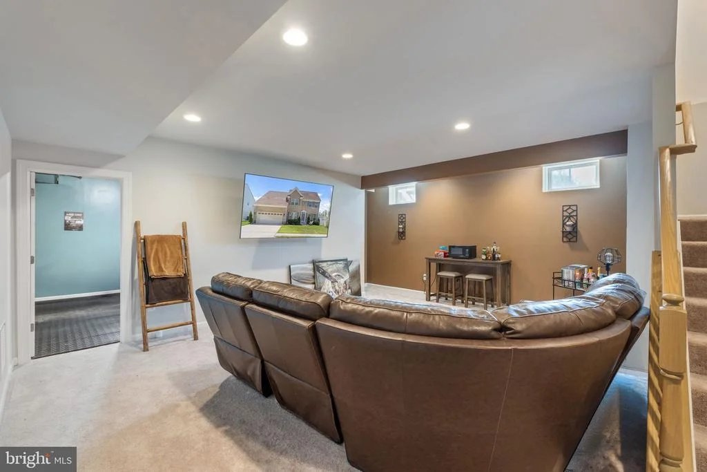 Photo of 5809 MCINTOSH PLACE