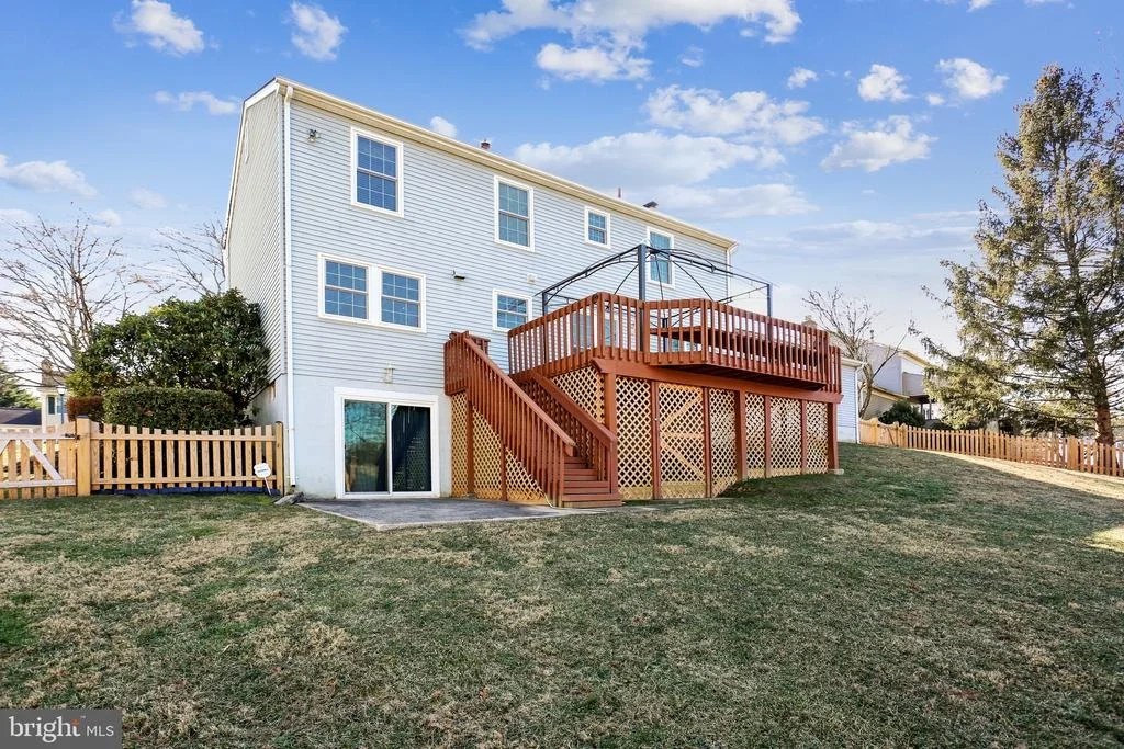 Photo of 915 POINTER RIDGE DRIVE