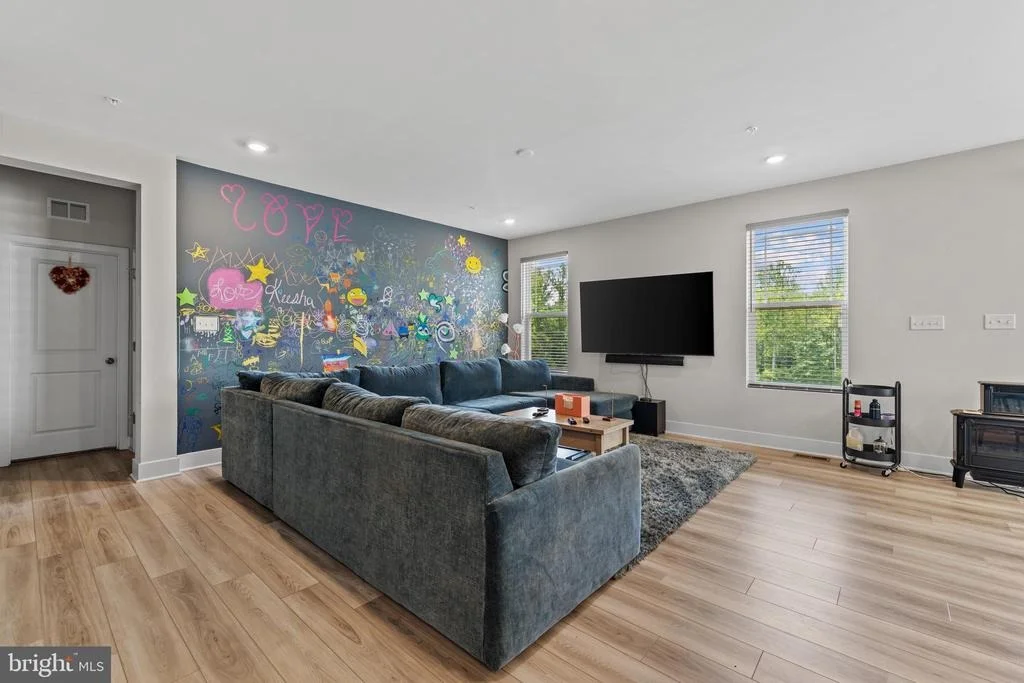 Photo of 5192 NEWPORT CIRCLE