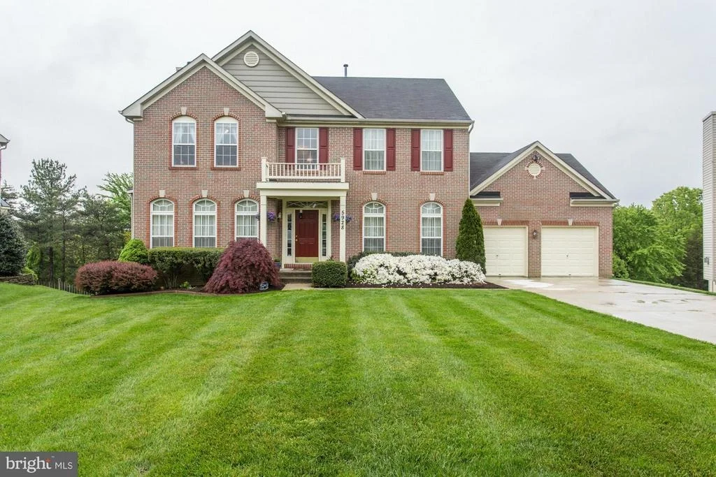 Photo of 5928 SPRING LEAF COURT