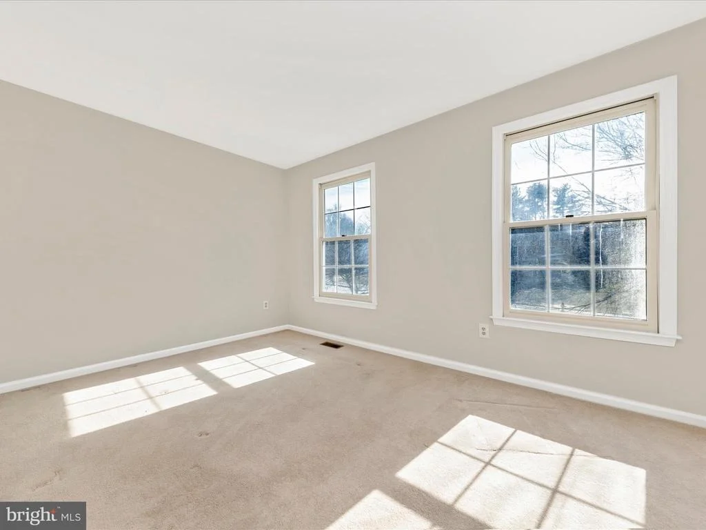 Photo of 446 BENNETT CERF DRIVE