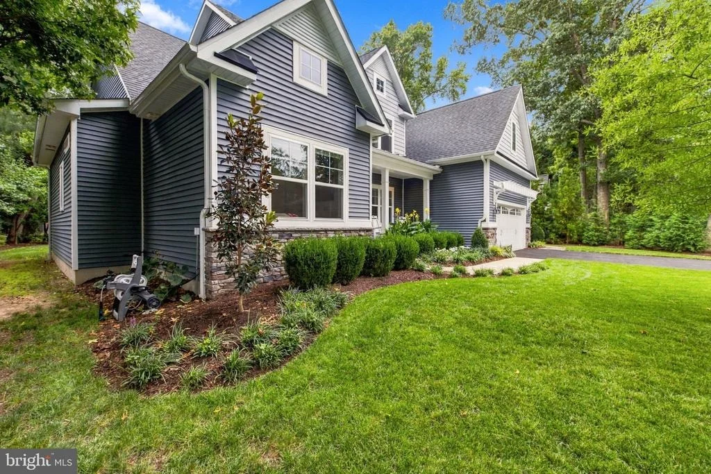Photo of 16 BAY REACH