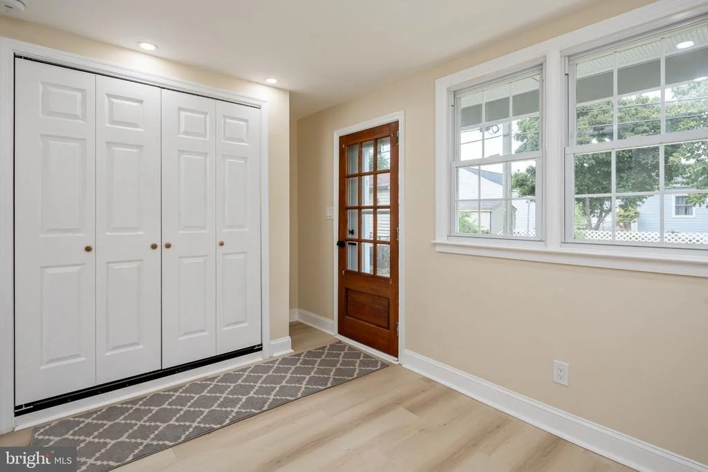 Photo of 8202 LONGPOINT ROAD