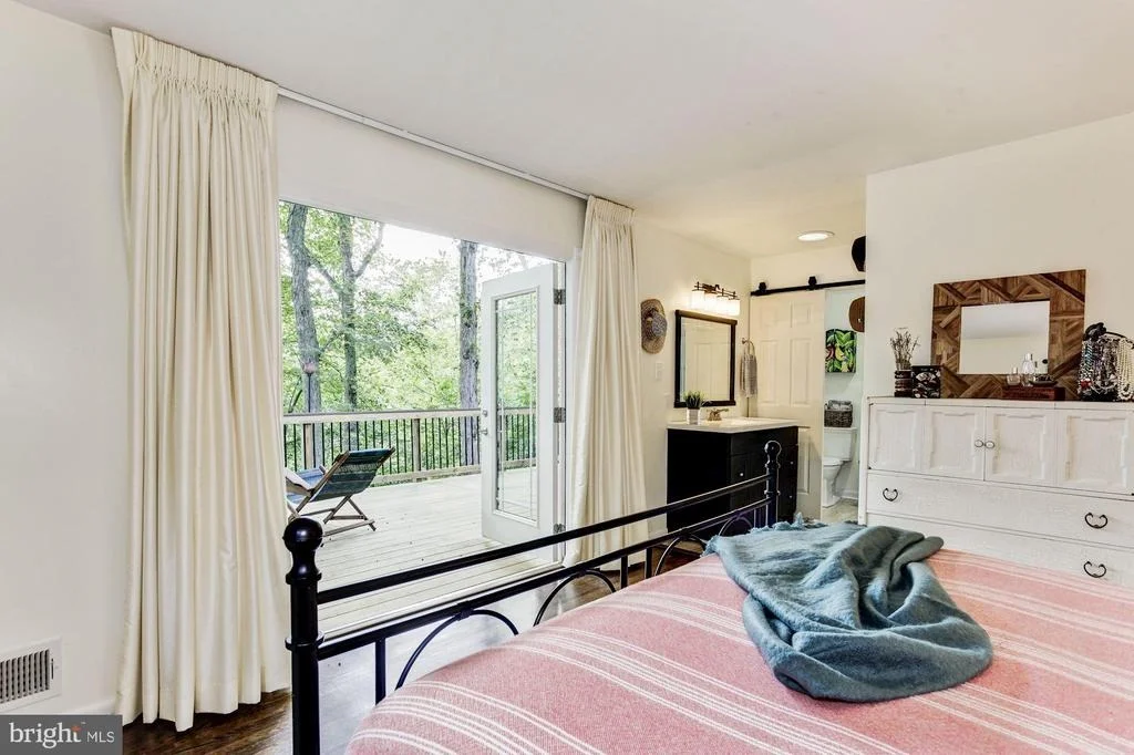 Photo of 7104 HADLOW COURT